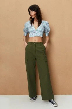 Button Front Floral Print Cropped Blouse