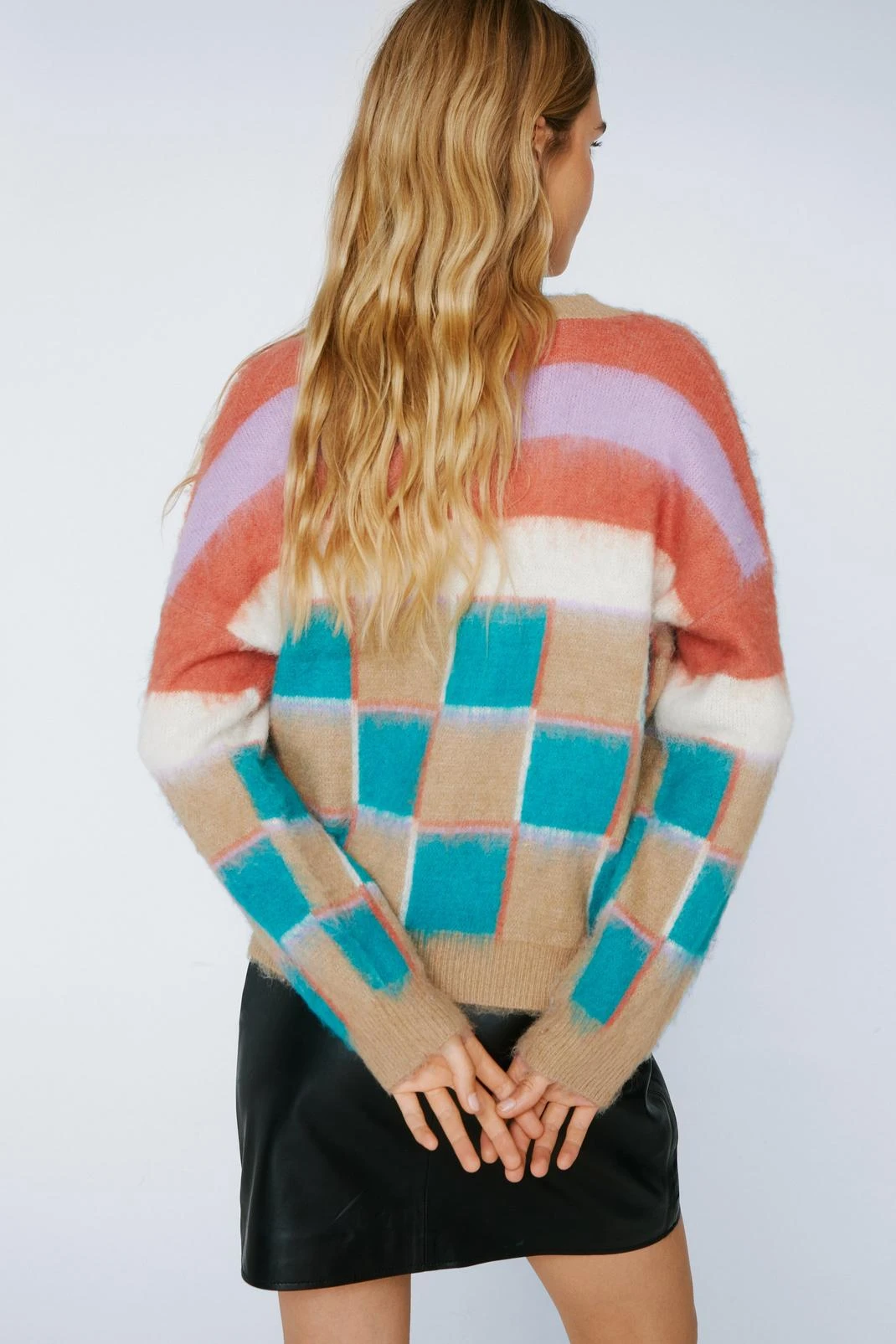 Check Print V-Neck Knitted Sweater - Image 3