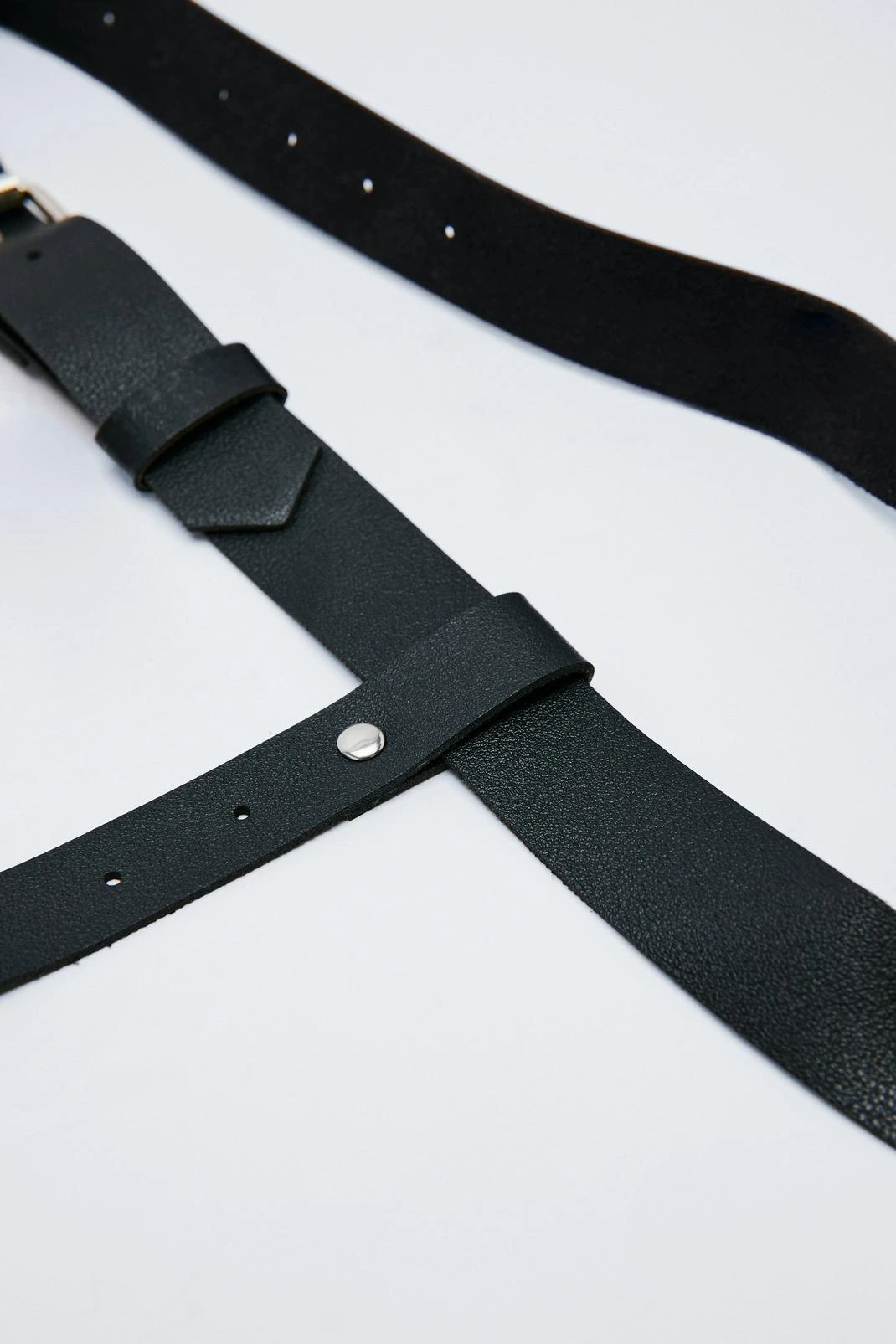 Faux Leather 3 Strap Leg Harness - Image 3