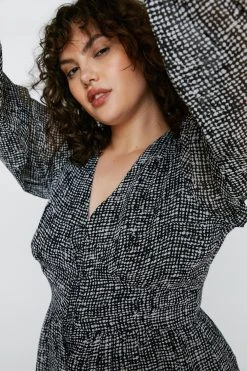 Plus Size Abstract Balloon Sleeve Mini Dres