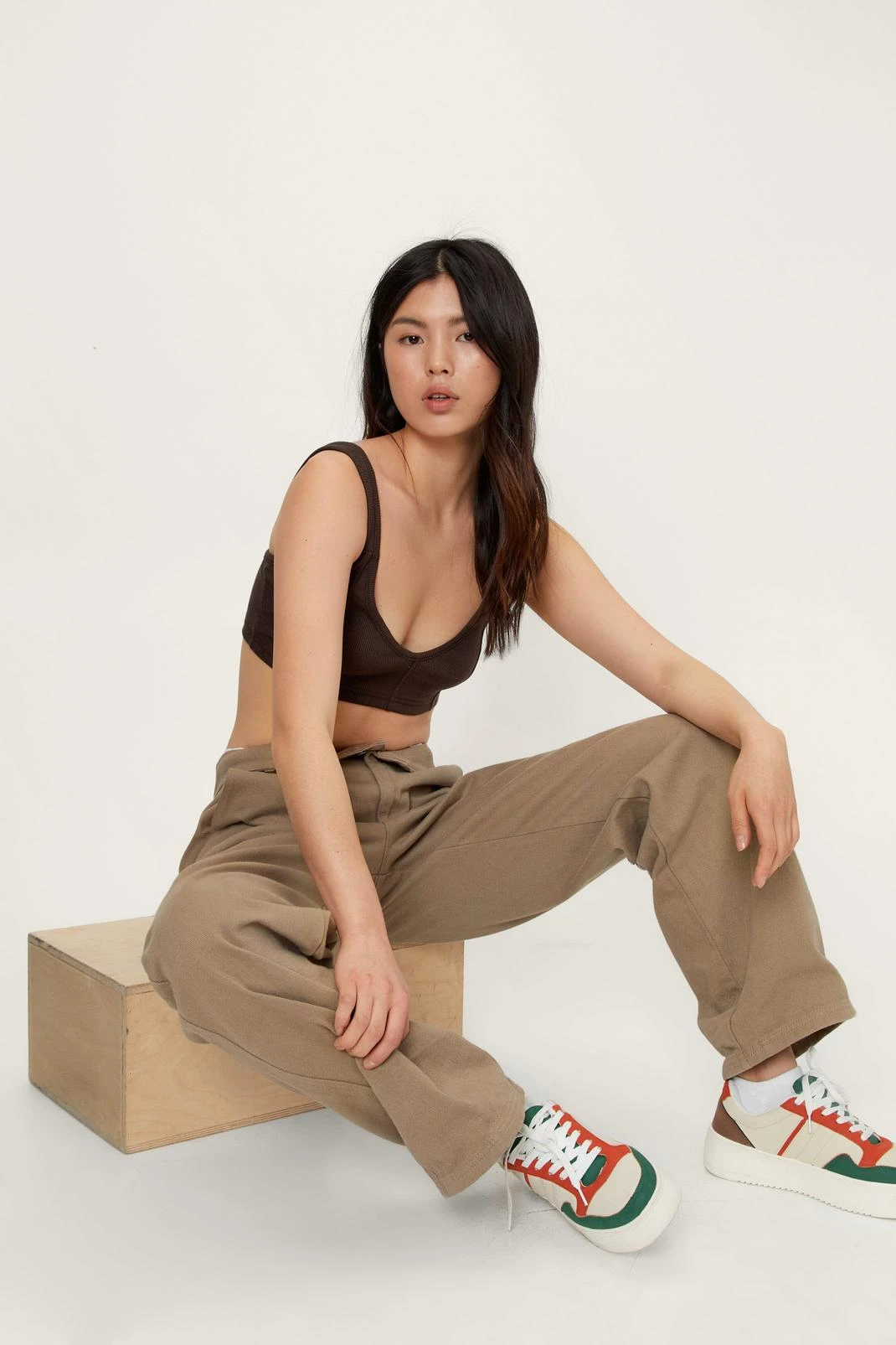 Premium Ribbed V Neck Crop Bralette - Image 7