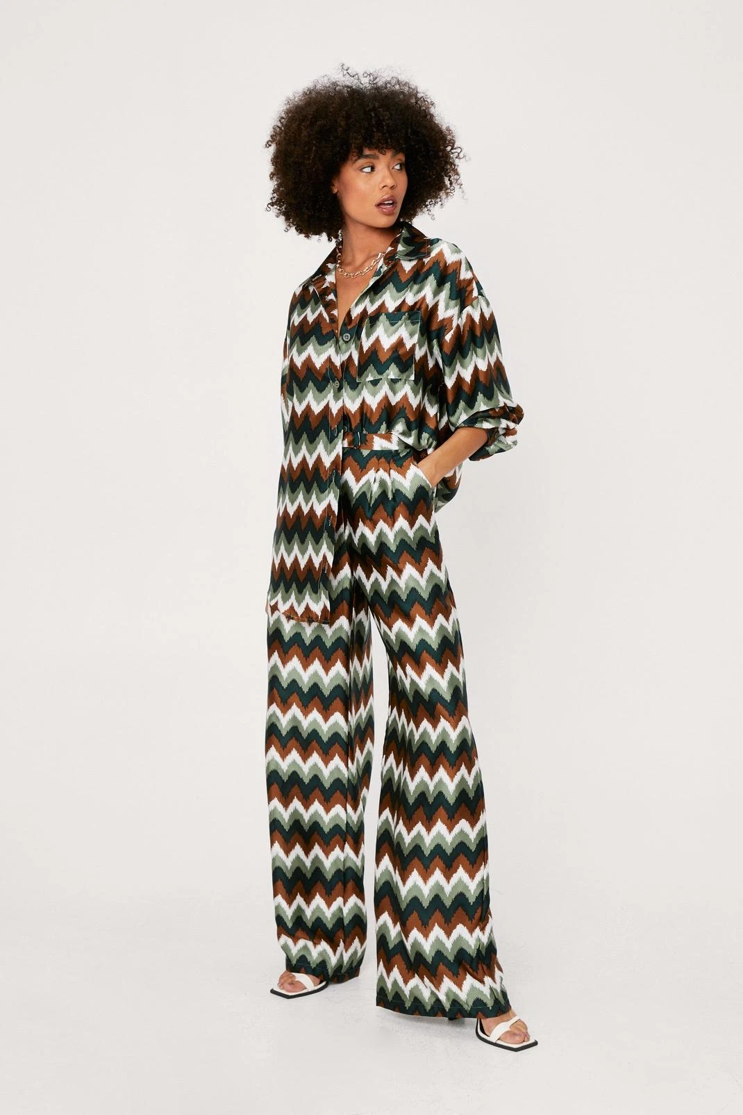 Zig Zag Print Satin Wide Leg Pants
