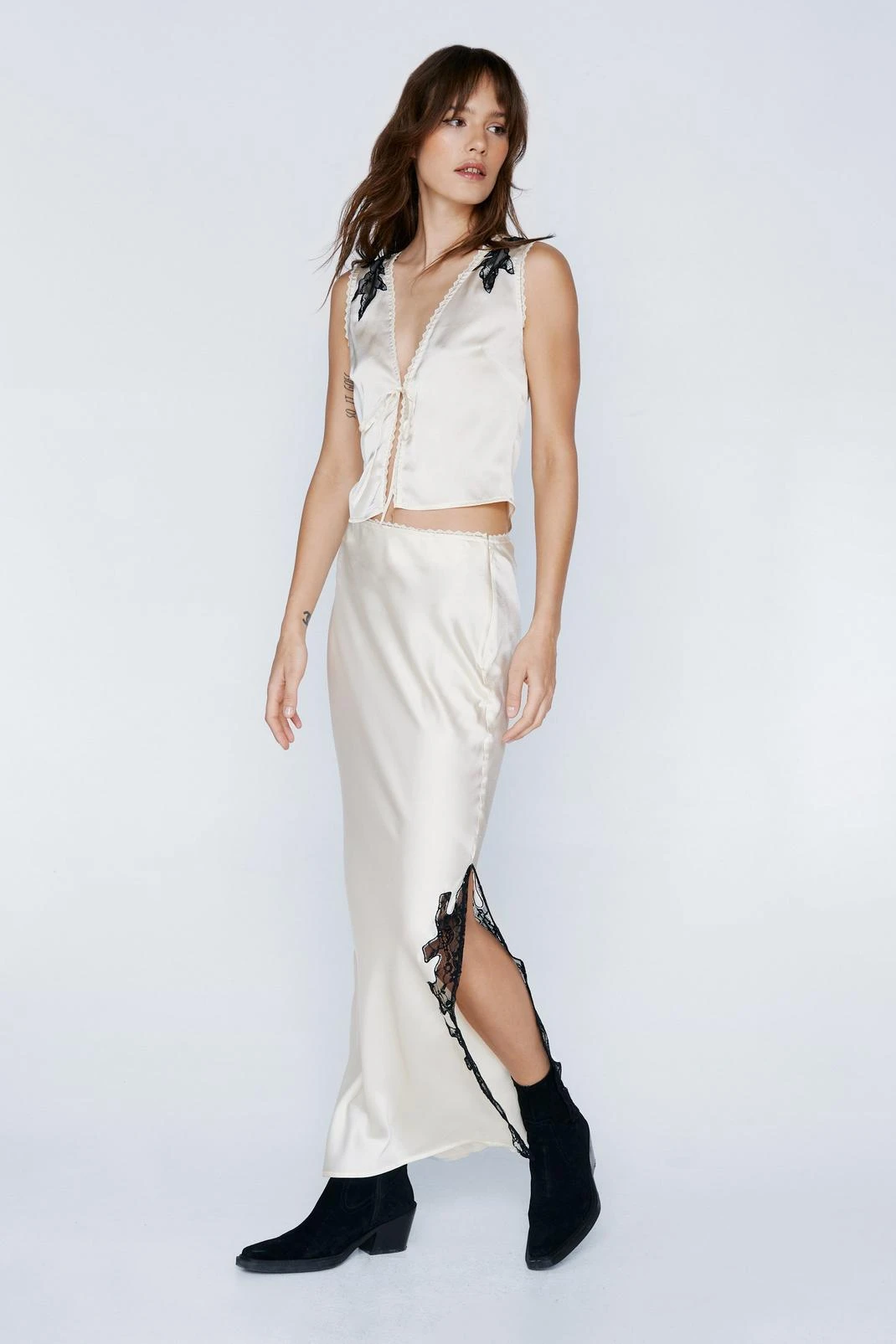 Applique Satin Midi Skirt Two Piece Set