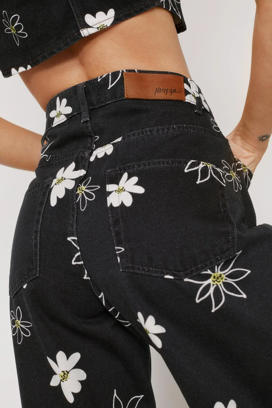 Daisy Print Denim Wide Leg Baggy Jeans