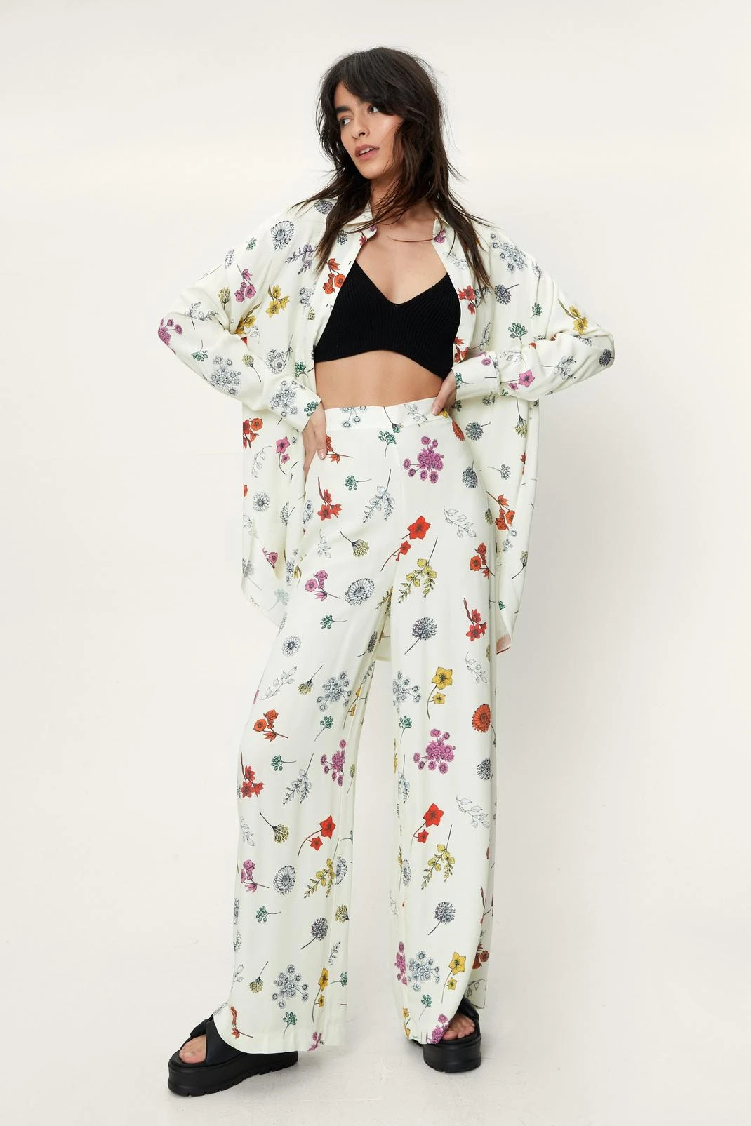 Floral Print High Waisted Wide Leg Pants - Image 4