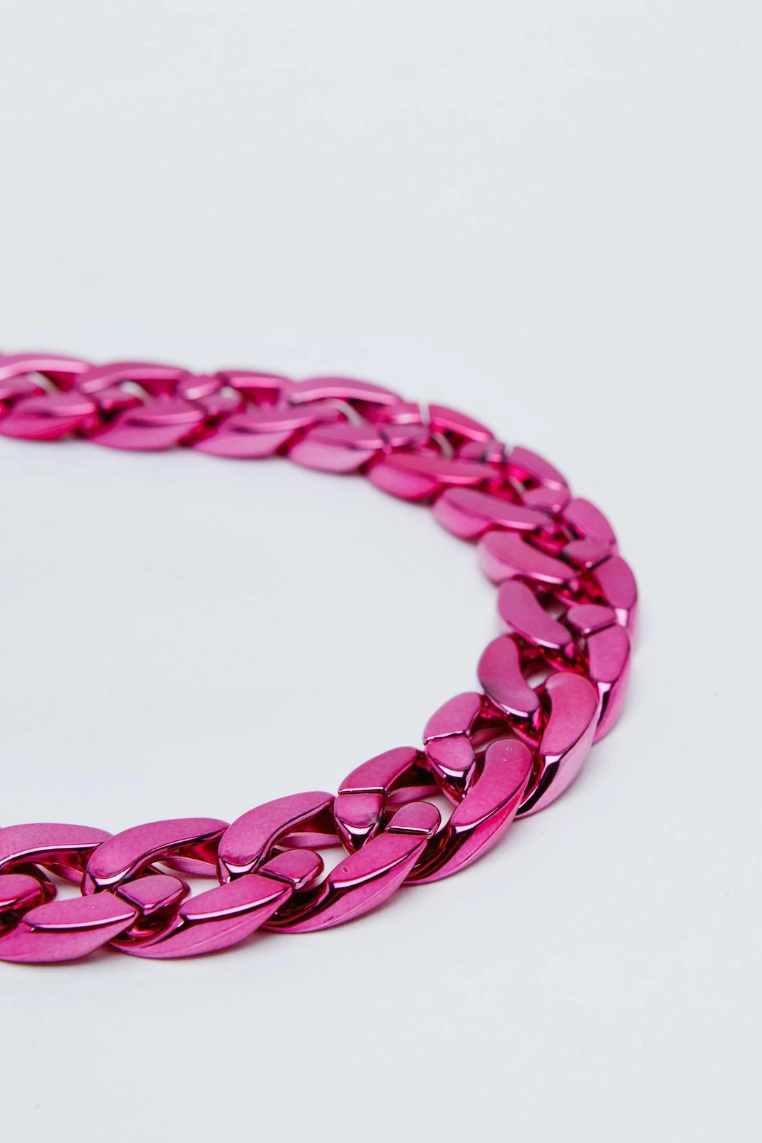 Chunky Smooth Chain Link Necklace - Image 3