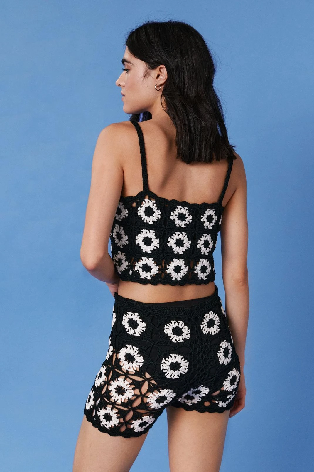 Floral Crochet Crop Top - Image 3