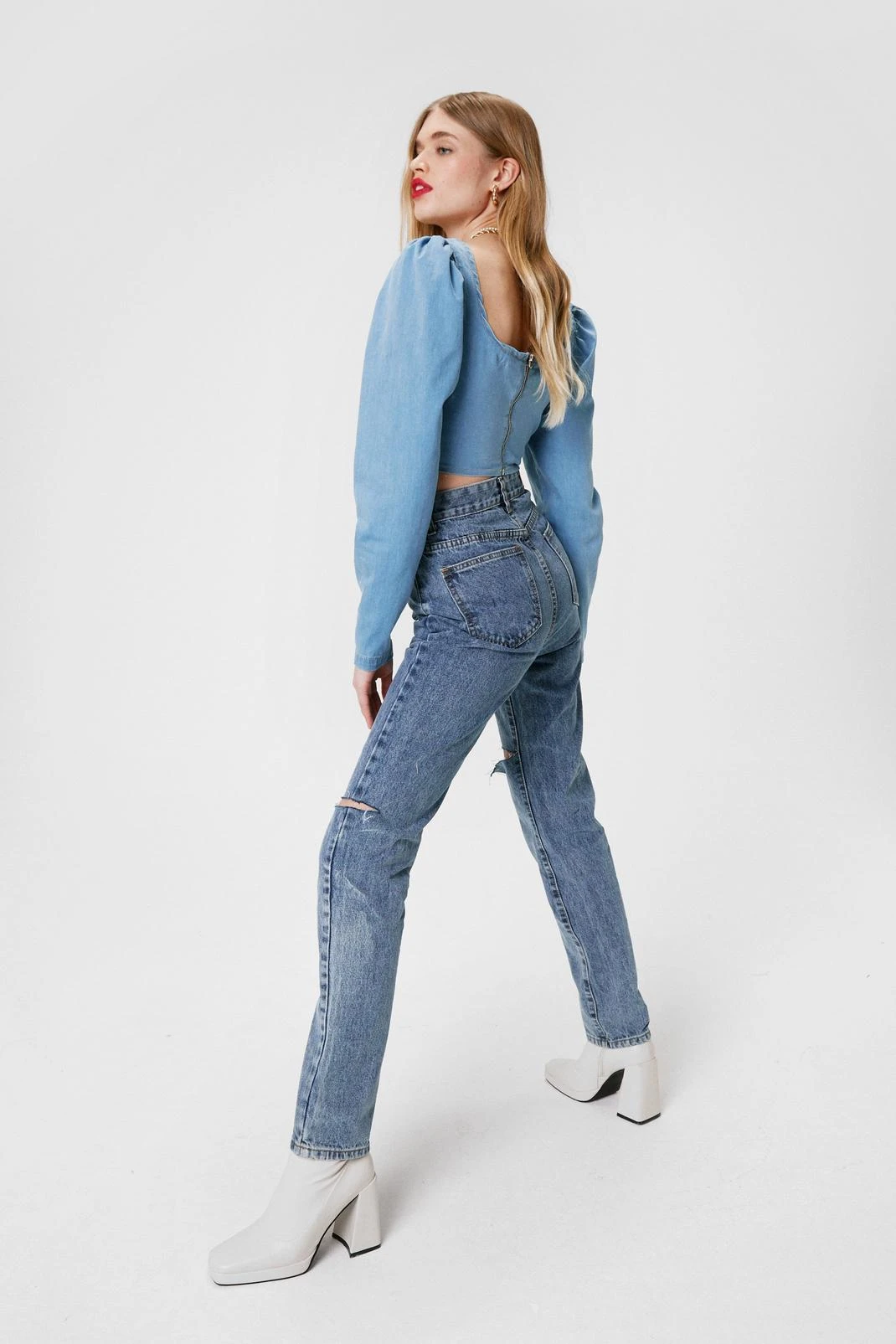 Distressed Straight Leg Boyfriend Jeans - Image 3