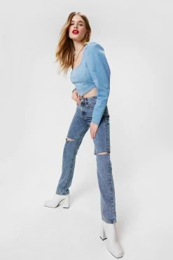 Distressed Straight Leg Boyfriend Jeans
