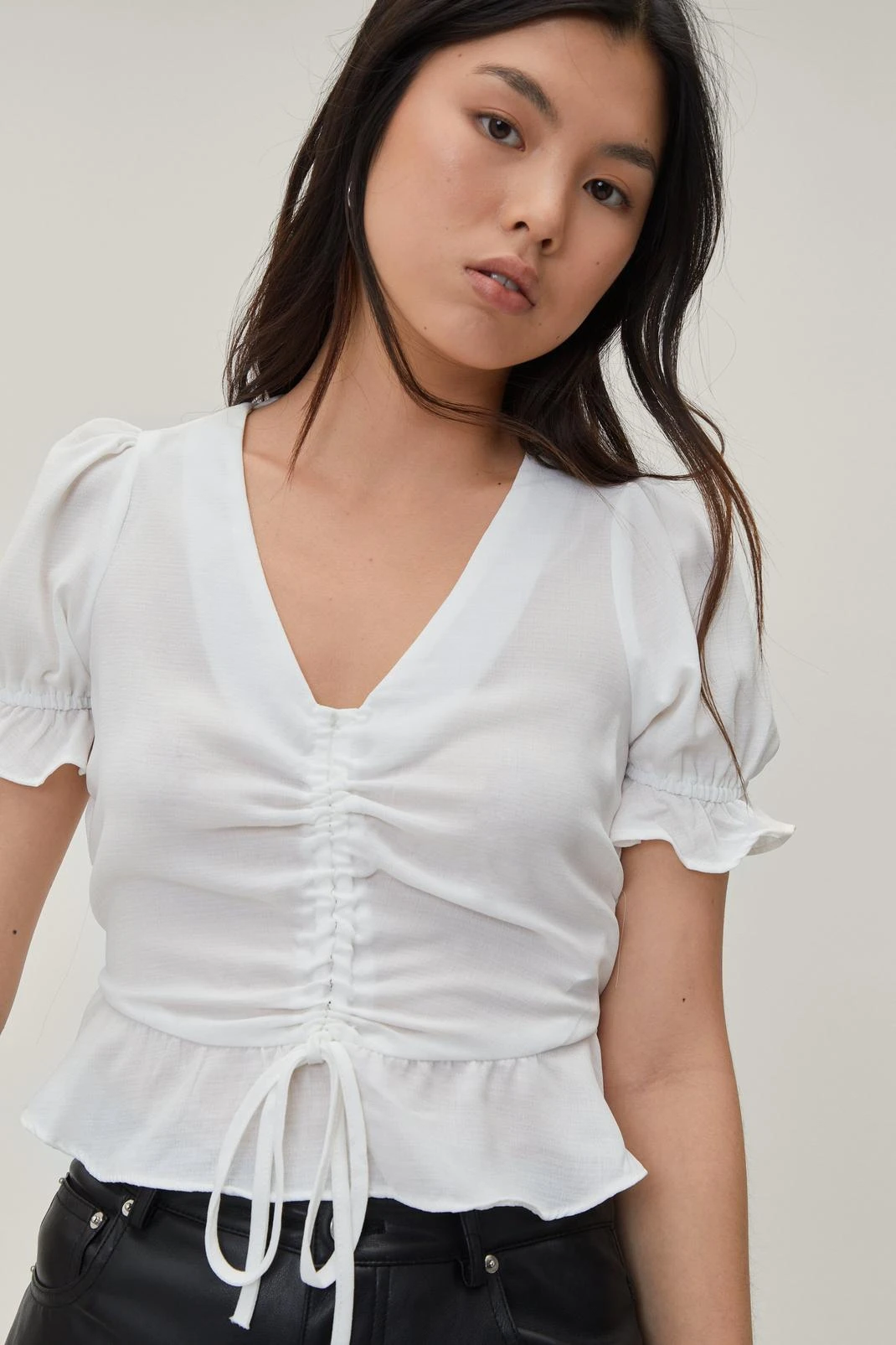 Ruched Tie Front Cropped Smock Top - Image 2